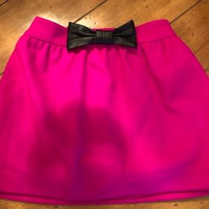 Milly Minis adorable hot pink bow skirt size 10